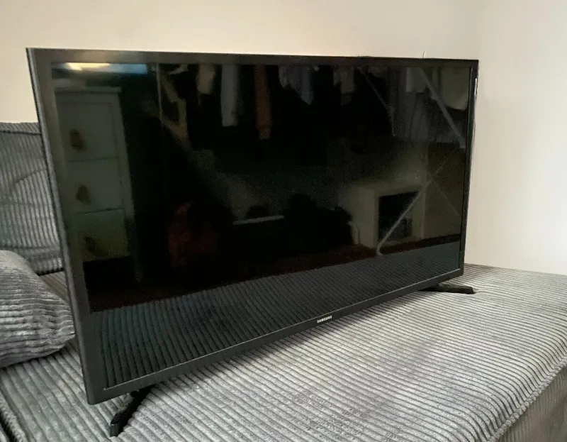 Televize Samsung – 32" Full HD LED TV - Skvělý stav