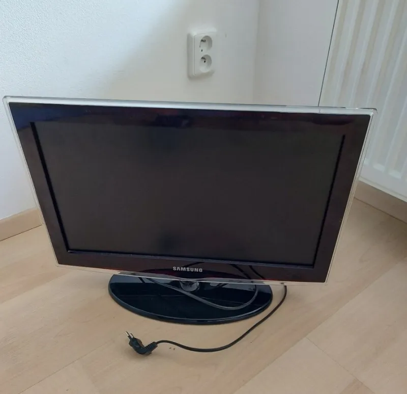 Televize SAMSUNG 19“, model: LE19D450G1W