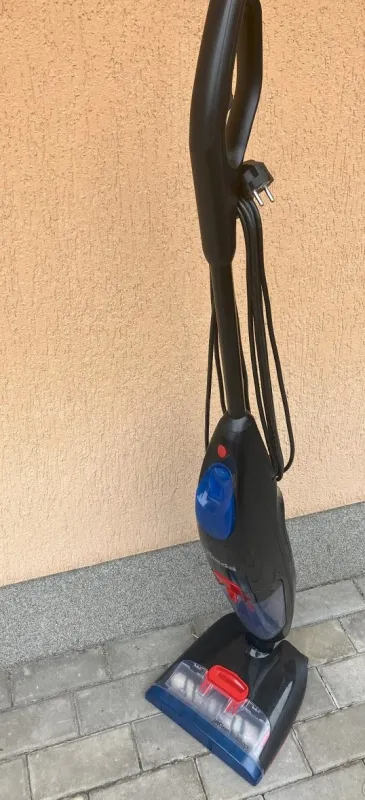 Tyčový vysavač s mopem
